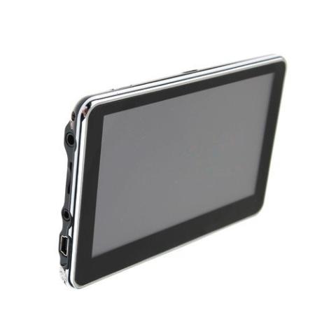 5" GPS‐navigaattori autoon kosketusnäytöllä 