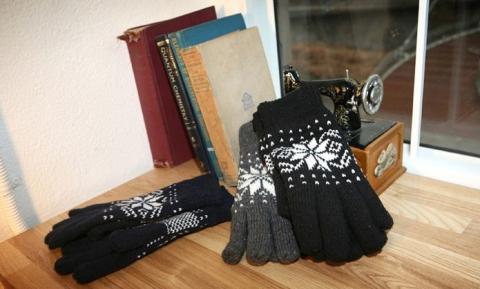 Miesten neulesormikkaat