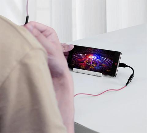 USB-C - 3.5 mm kuulokeliitäntäsovitin