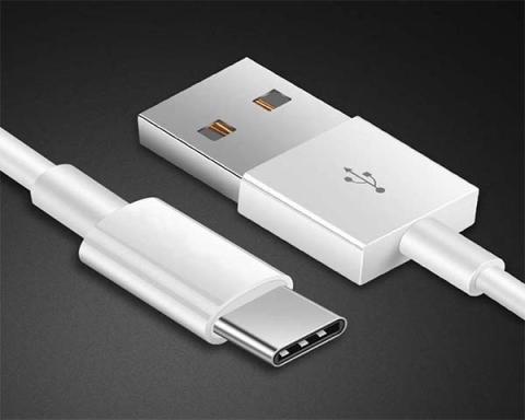 USB laturi Type-C -kaapelilla 