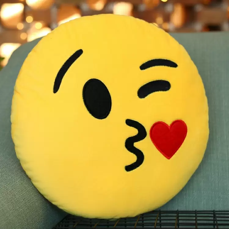 Pussaava Emoji-tyyny