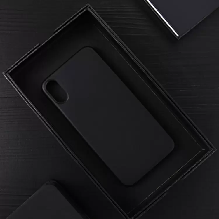 iPhone X Ultra ohut suojakuori (musta)