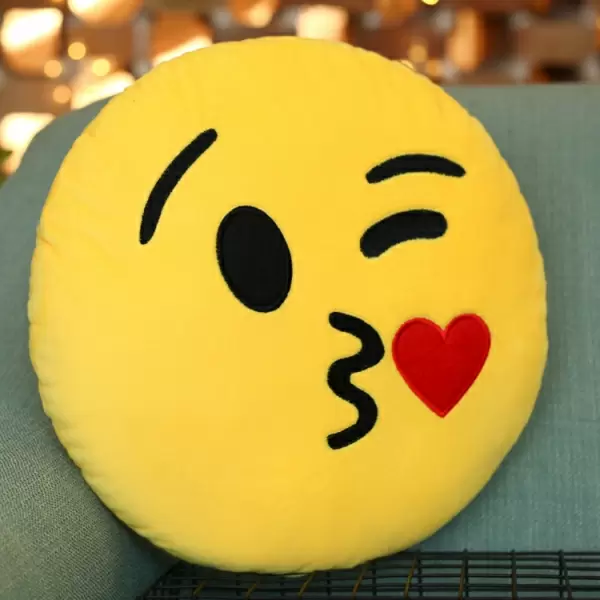 Pussaava Emoji-tyyny
