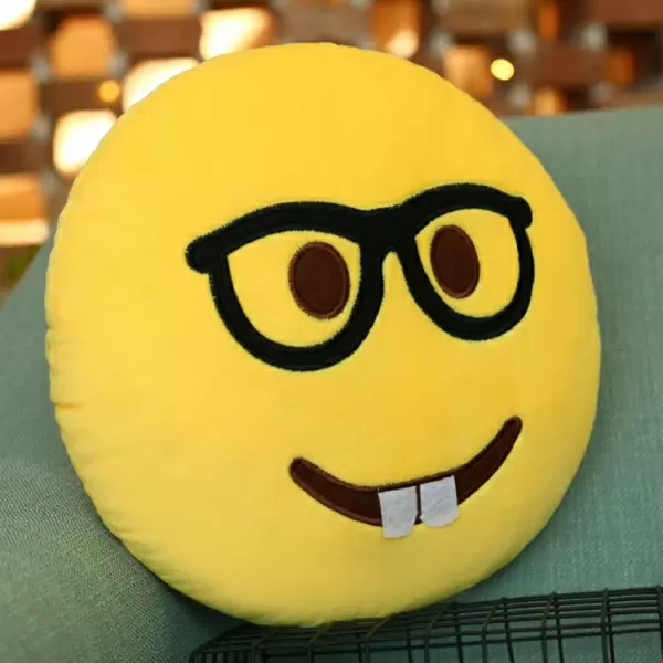 Nörtti Emoji-tyyny