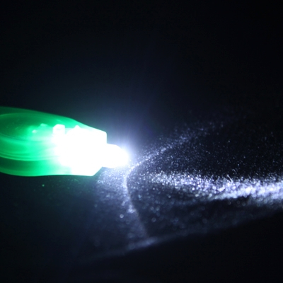 Avaimenperä kirkkaalla LED-valolla