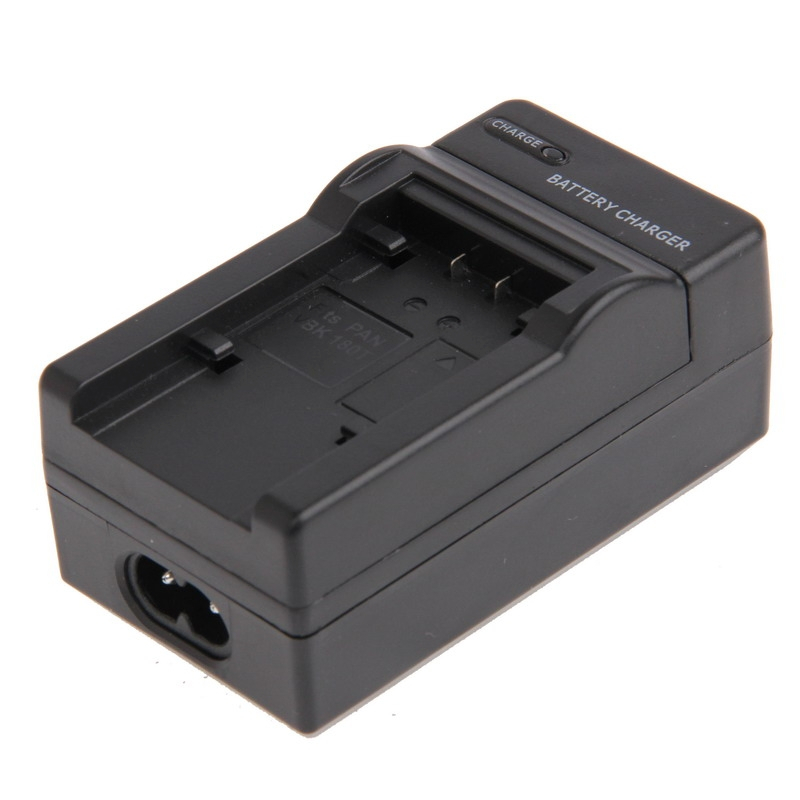 Laturi ja autolaturi Panasonic VBK180 malliin