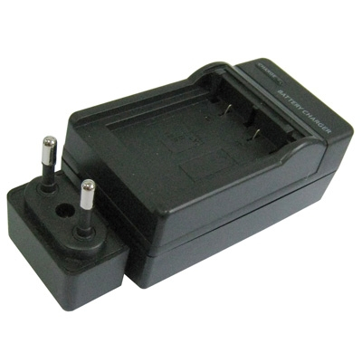 Laturi ja autolaturi OLYMPUS Li-10B/ Li-12B/ DBL10 malleihiin