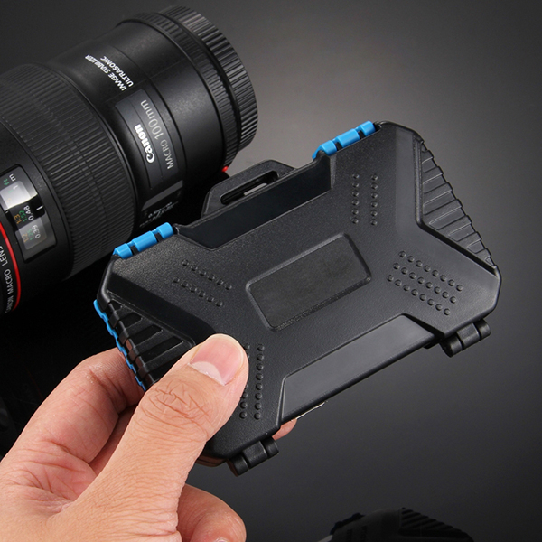 22 - in -1 Vesitiivis muistikorttikotelo ja kortinlukija