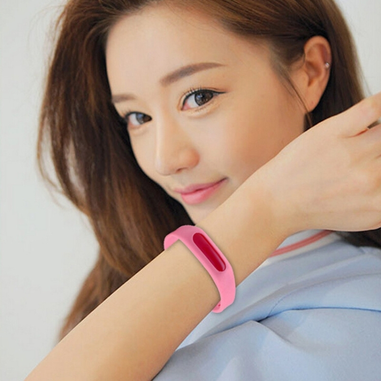 Hyttysten torjuntaranneke, Deet-vapaa myrkytön