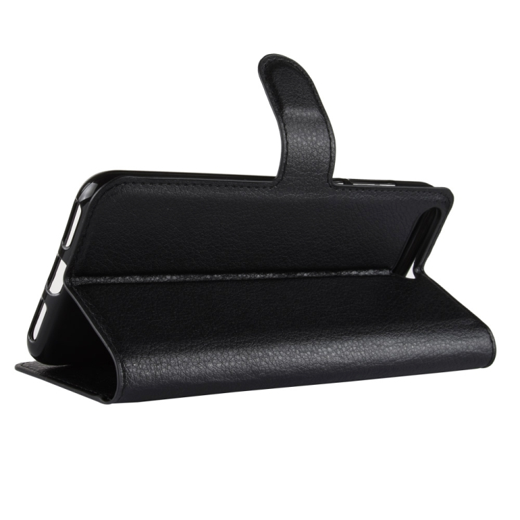 Huawei Y6 2018 nahkakotelo puhelinpidikkeellä ja korttipaikoilla (Musta)