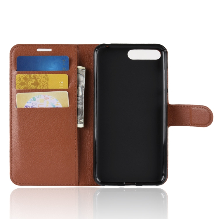 Huawei Y6 2018 nahkakotelo puhelinpidikkeellä ja korttipaikoilla (ruskea)