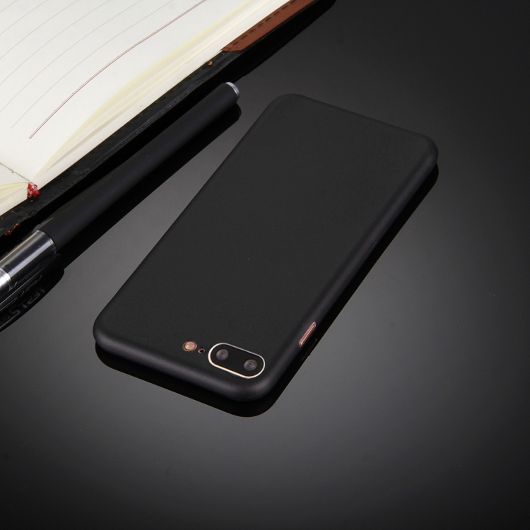 iPhone 7 Plus / 8 Plus Ultra-Slim suojakuori (musta)