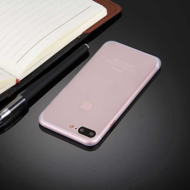 iPhone 7 Plus / 8 Plus Ultra-Slim suojakuori (valkoinen)