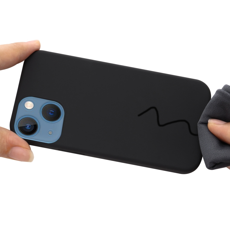 iPhone 14 suojakuori MagSafella