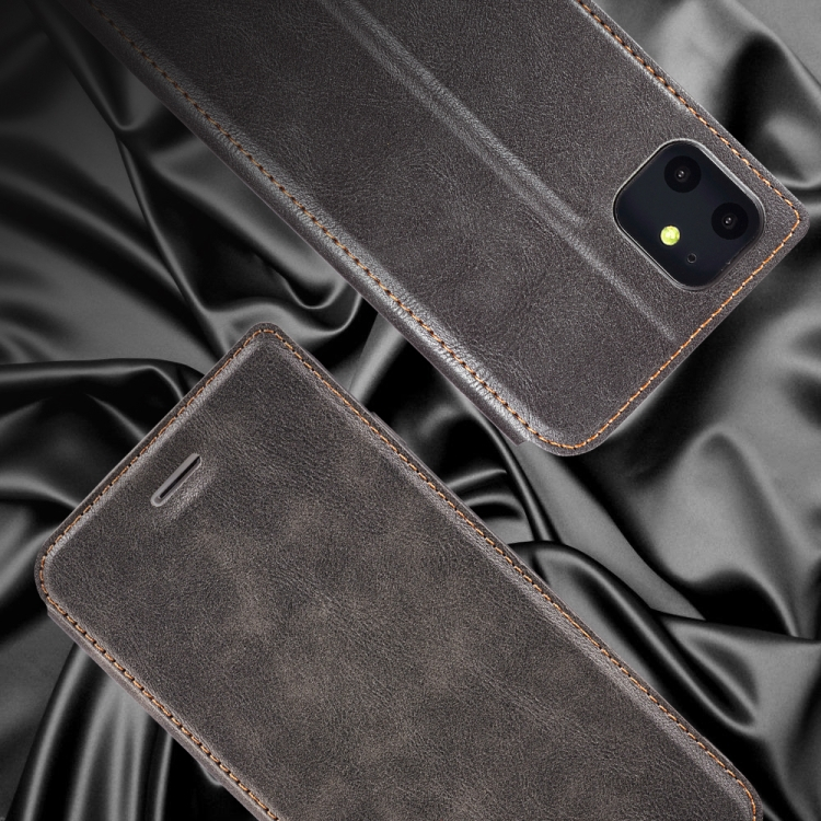 iPhone 11 nahkainen suojakotelo (Musta)