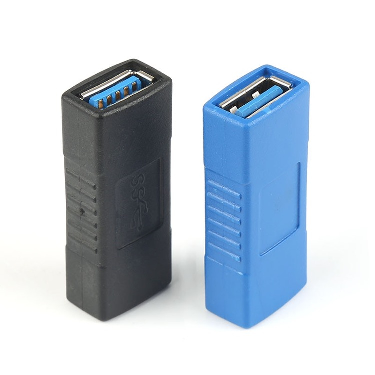A to A USB-adapteri  