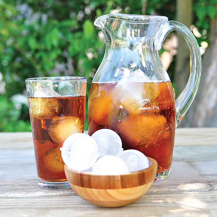 Pallomuotoinen 8 -ruudukkoinen jääpalamuotti