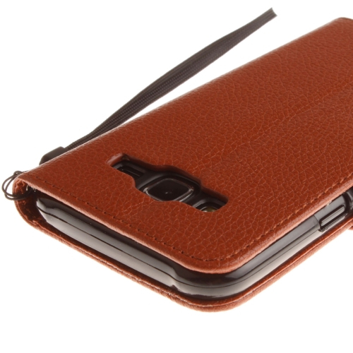 Samsung Galaxy J3 (2016) Nahkainen Suojakotelo (ruskea)