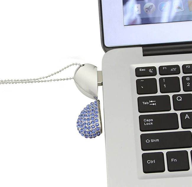 32 Gt USB-Muistitikku (Sydän)