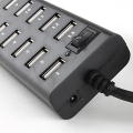 USB 2.0 - hubi 13-porttia
