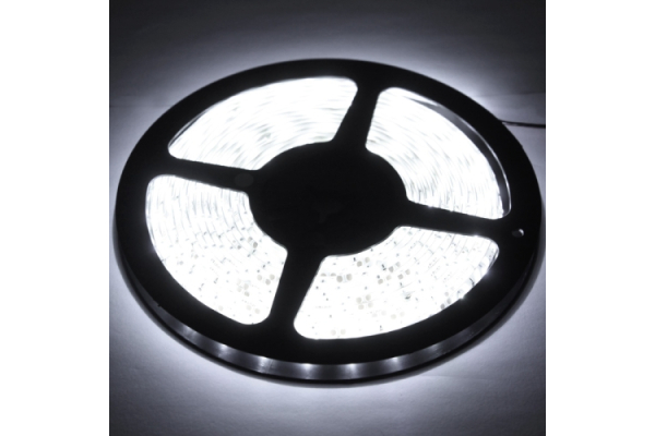 LED-valonauha, 5m, valkoinen - kylmä, kosteussuojattu